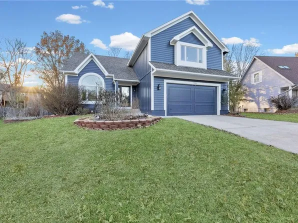 15206 Foster St, Overland Park, KS 66223