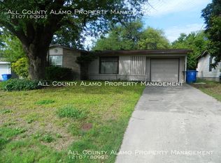 111 Hartline Dr, San Antonio, TX 78218