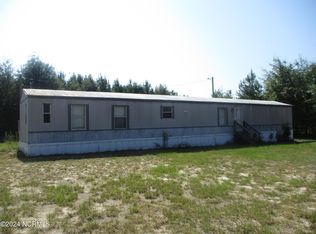 6567 Crestline Rd, Laurinburg, NC 28352