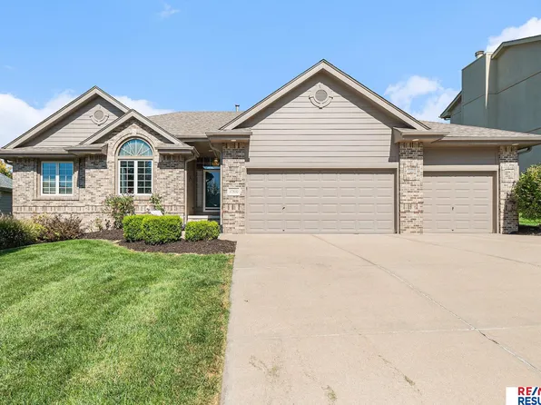 17532 K St, Omaha, NE 68135