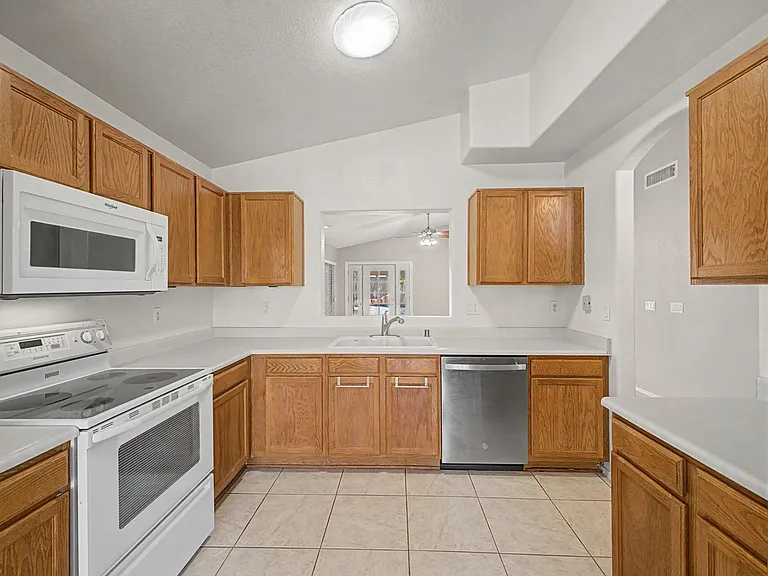 6602 W Desert Hollow Dr — Photo 13