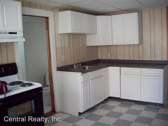 2nd image of 103 Bowers St #C