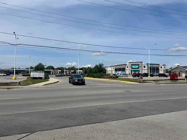 95 Diffin Dr — Photo 25