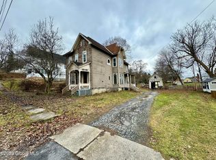 16 Upper Mohawk St, Fultonville, NY 12072
