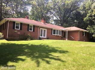 1627 Wall Dr, Pasadena, MD 21122