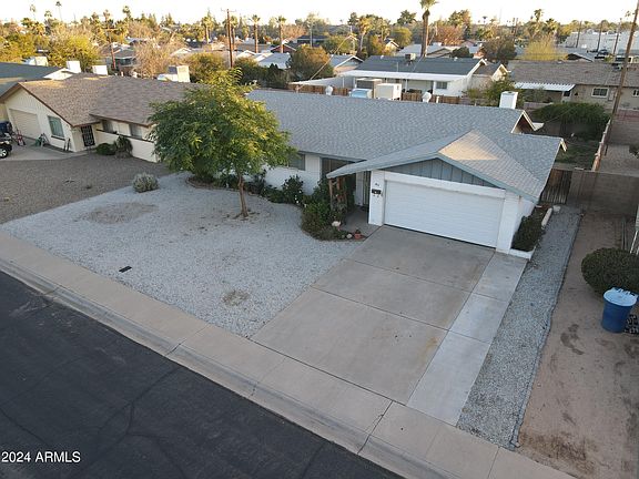 2nd image of 41 E Fairmont Drive