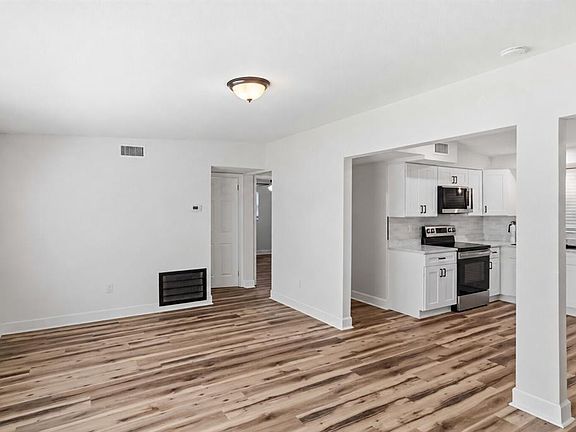 3rd image of 1806 DIERKER DRIVE