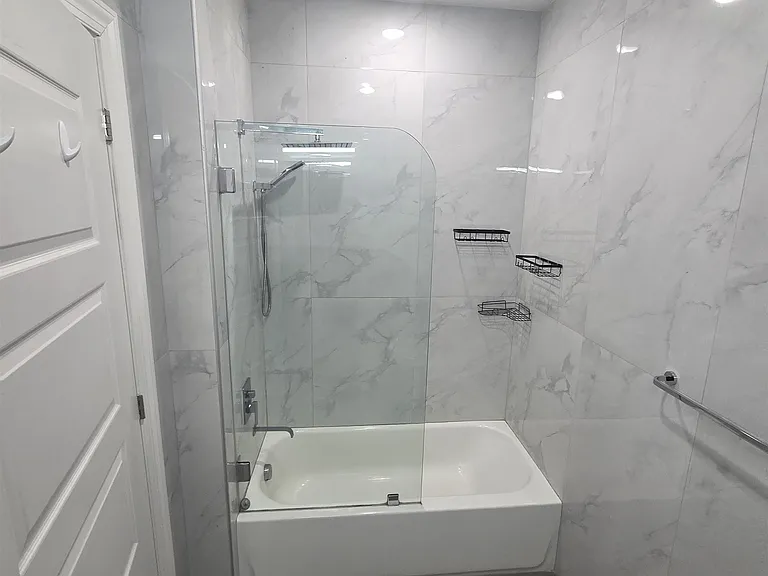 211 Baldwin Ave #219 — Photo 8
