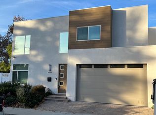21925 De La Osa St, Woodland Hills, CA 91364