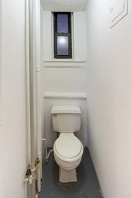 Rented by City Connections Realty | media 7