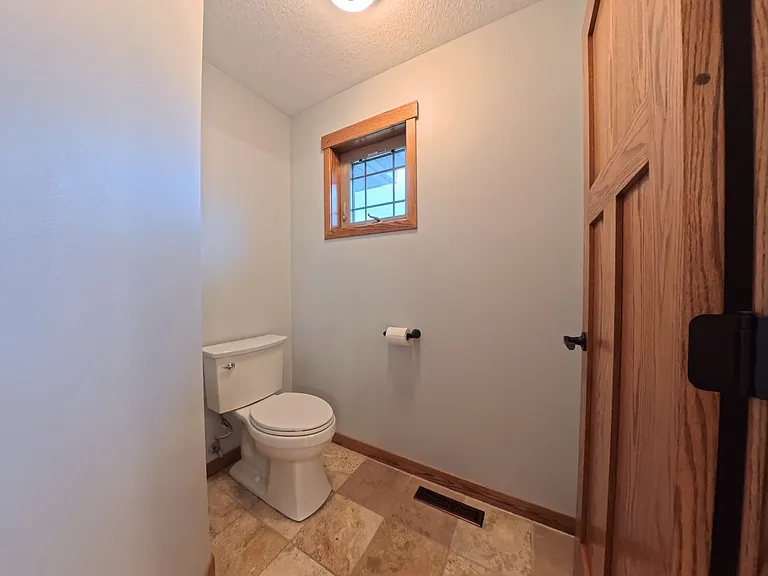 11956 Castle Rock Ct N — Photo 37
