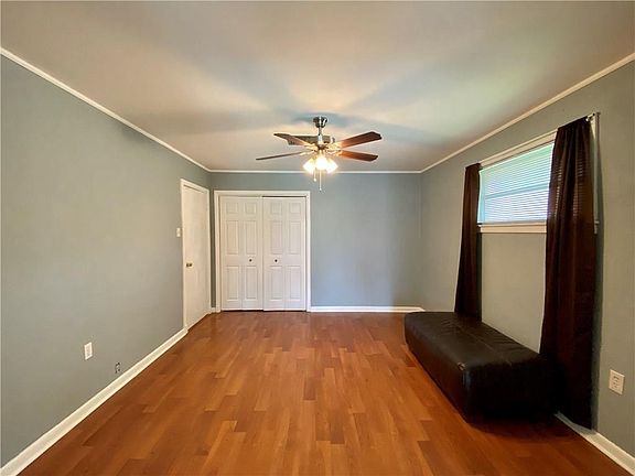 4th image of 2430 General Collins Ave