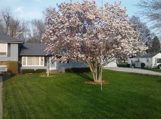 54082 Tulip Rd, New Carlisle, IN 46552