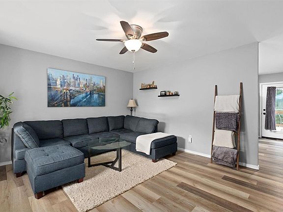 4th image of 3545 El Ferrol Ct