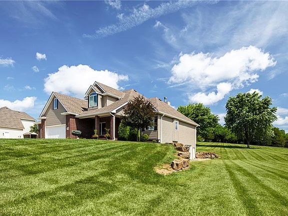 3rd image of 17888 Evans Rd