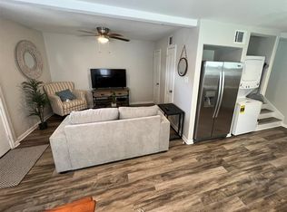 110 N Burr St #B, Houston, TX 77011