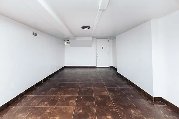 Rented by Nooklyn NYC LLC | media 38