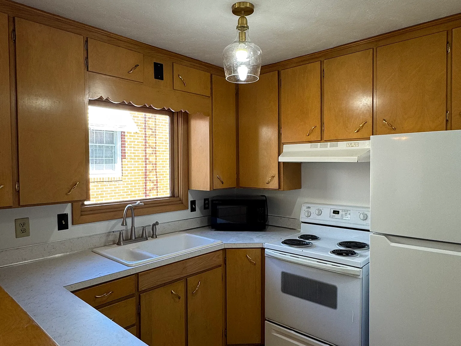 2 bed, $1,250 — Photo 3