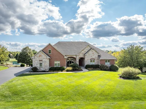 7283 Barngate Dr, South Beloit, IL 61080