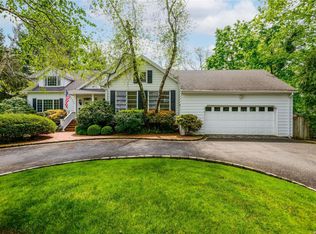 4 Copperdale Ln, Huntington, NY 11743