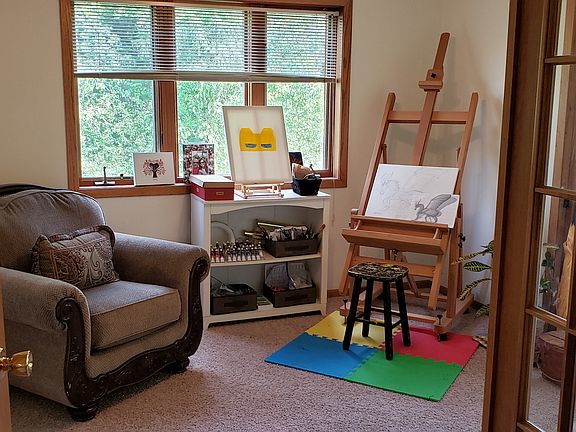 Computer room, dene, or office