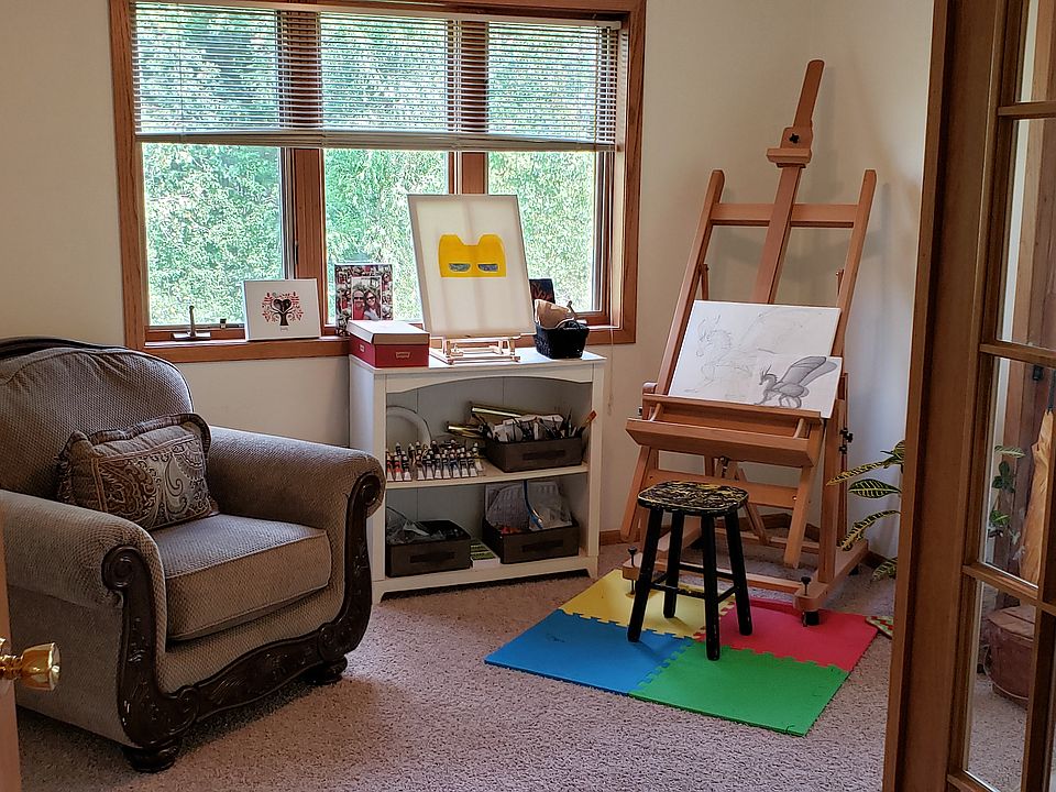 Computer room, dene, or office