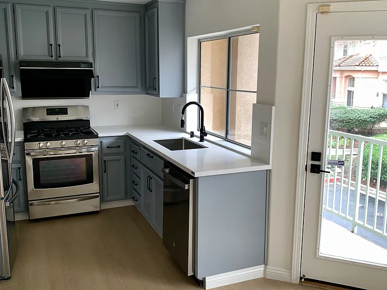 6048 Roma Ter — Photo 47