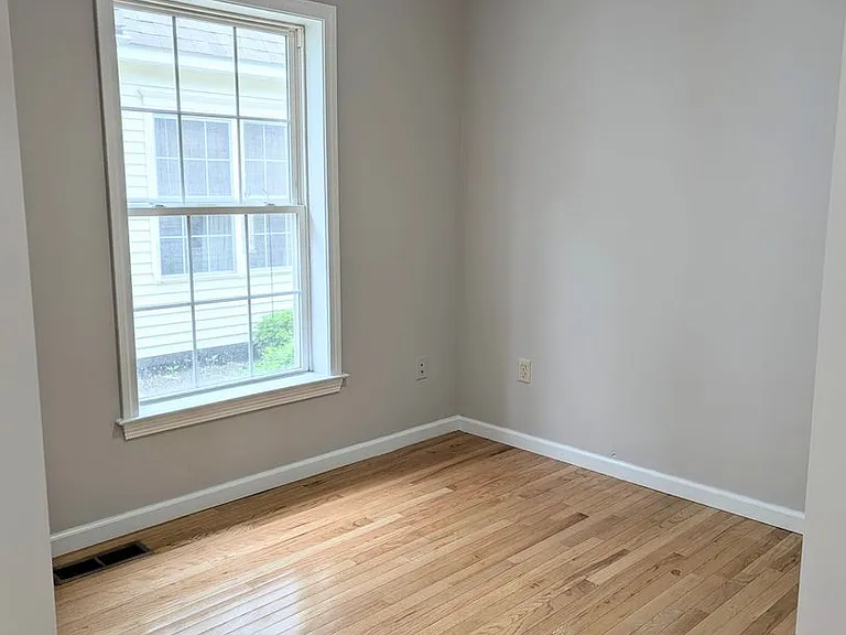 151 Park Ter — Photo 5
