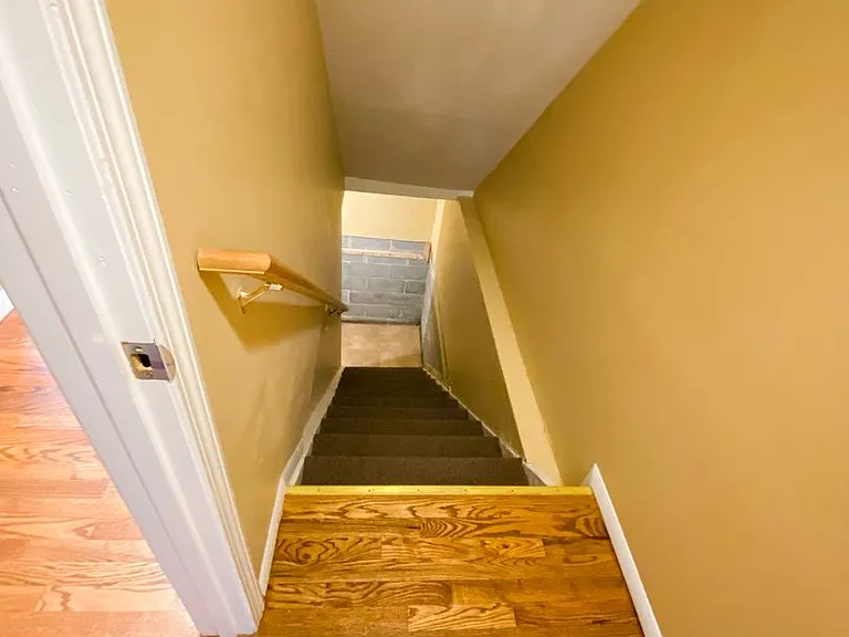 209 Robert Dr — Photo 18