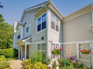 1089 Providence Ln, Buffalo Grove, IL 60089