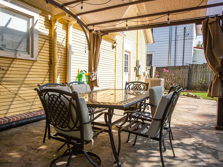 224 Rice St — Photo 32