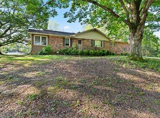 6415 Indian Mound Rd, Laurens, SC 29384