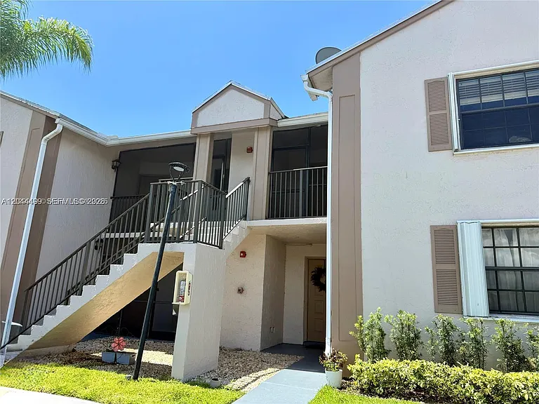 1044 S Independence Dr #1044I — Photo 11