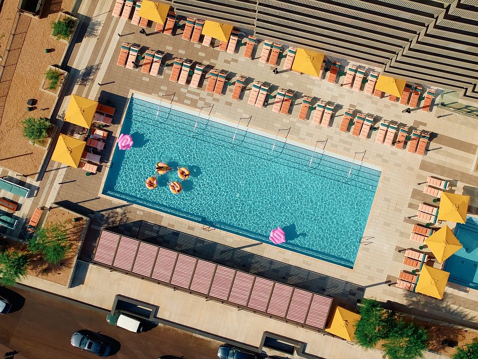 Sol Modern Phoenix Apartments Pool