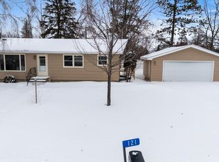 121 Pine Crest Ct NW, Bemidji, MN 56601