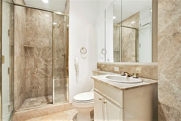 Rented by Renetta Real Estate | media 49