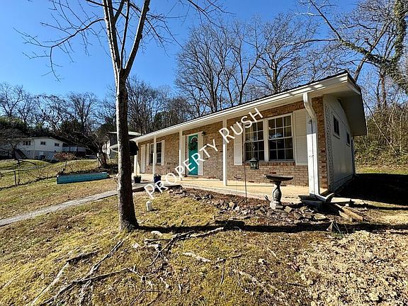3rd image of 3531 Sleepy Hollow Rd