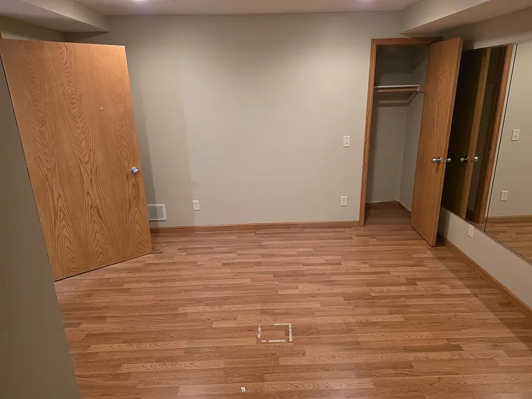 4110 Juneau Ln N — Photo 33