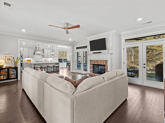 3rd image of 4343 Cahaba Bnd