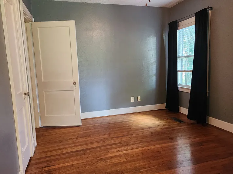 5344 Greenbriar Rd — Photo 13