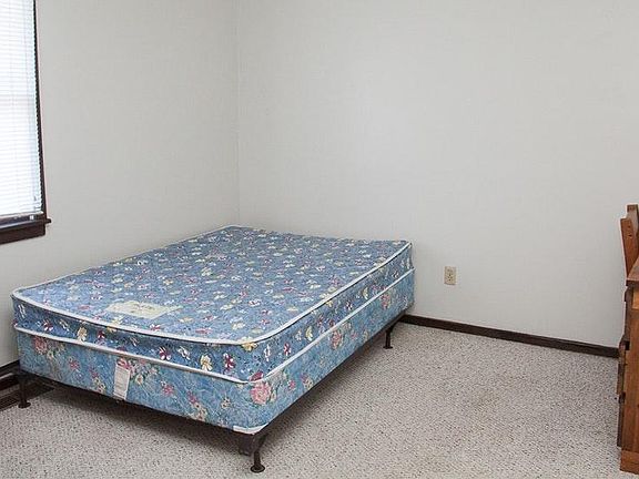 4th image of 1111 Reservoir St APT B
