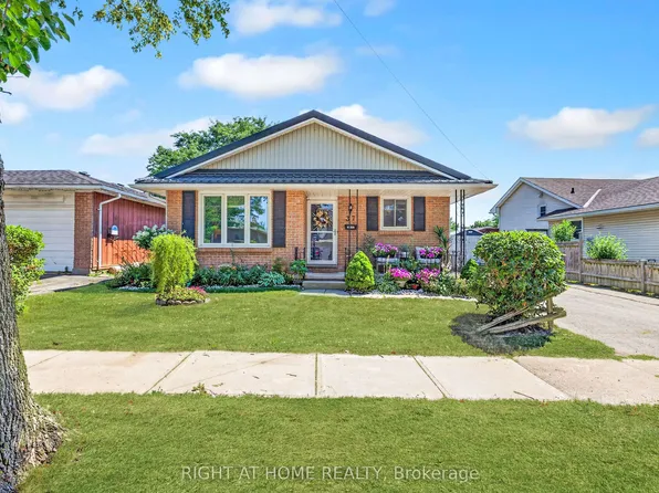 37 Renny Cres, London, ON N6E 2C4