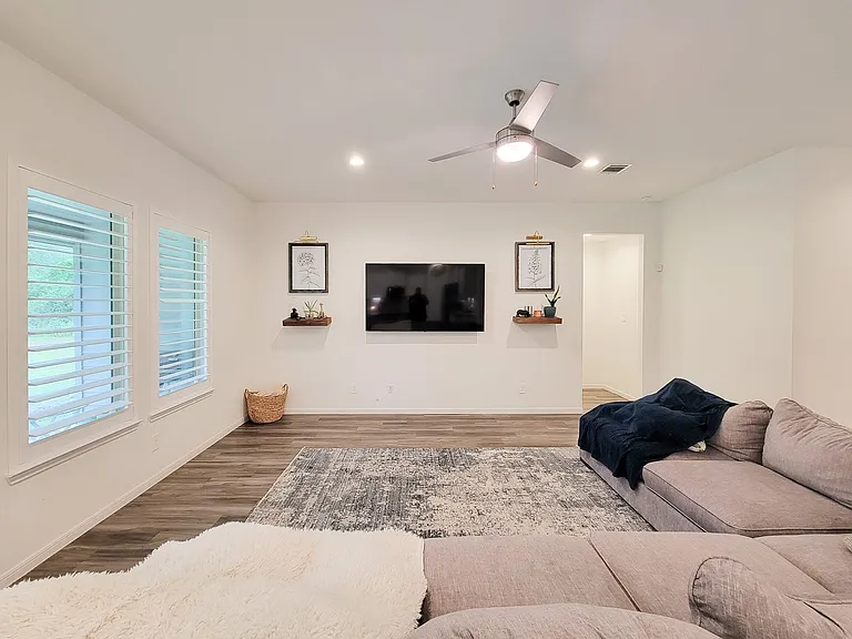 129 Jim Hall Ln — Photo 8