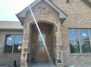 121 Edgewood Cir, Little Rock, AR 72223