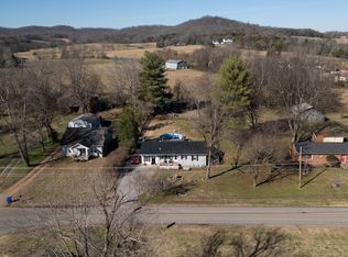 417 Old Highway 31 E, Bethpage, TN 37022