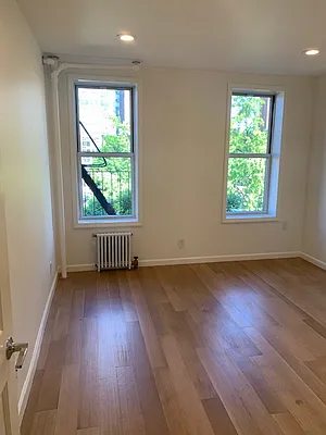 Rented by Skyline Realty LLC II | media 8