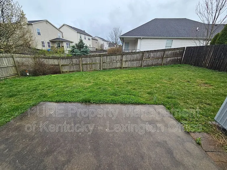 3169 Roundway Down Ln — Photo 11