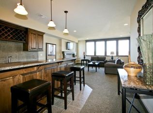 9633 Lime Stone Rd #17-1, Parkville, MO 64152