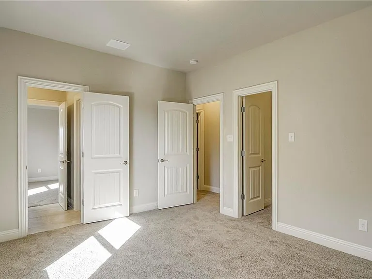 7592 Plowman Ln — Photo 20