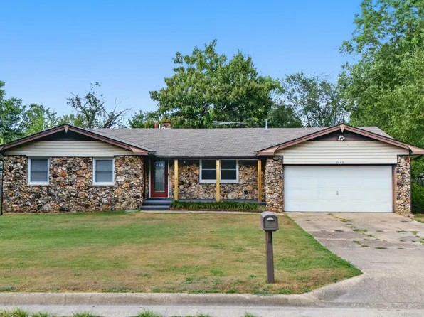 1449 4th Street, West Plains, MO 65775